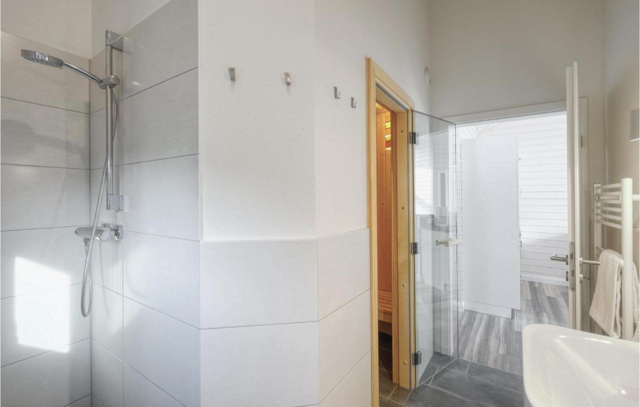 Stunning Home In Krems Ii-Warderbrueck With Wifi Gols Exteriér fotografie