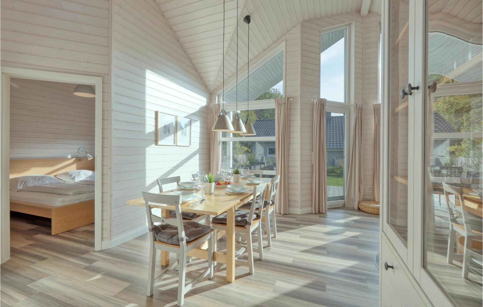 Stunning Home In Krems Ii-Warderbrueck With Wifi Gols Exteriér fotografie